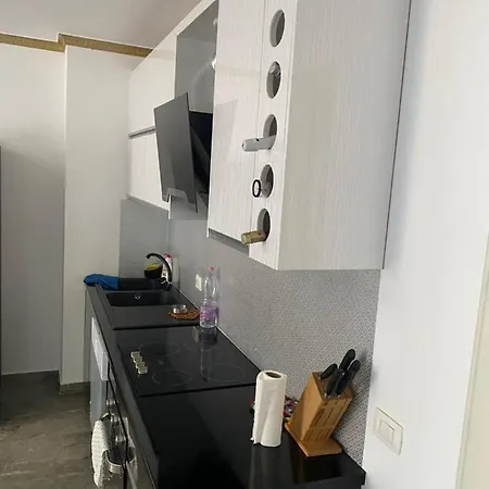Luxuri Home Family Golem (Tirana)